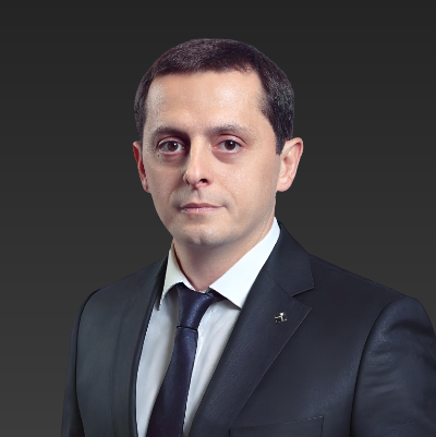 Эмирсалиев
 Тимур
Шевкетович